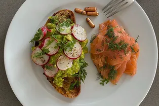 Диетолог и генетик рассказывает, как питаться и какие добавки принимать, чтобы сохранить молодость