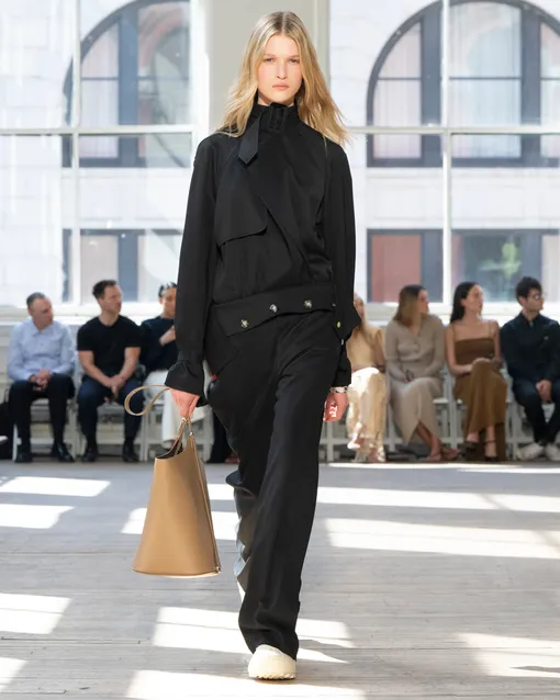 Proenza Schouler весна-лето 2025 Proenza Schouler весна-лето 2025