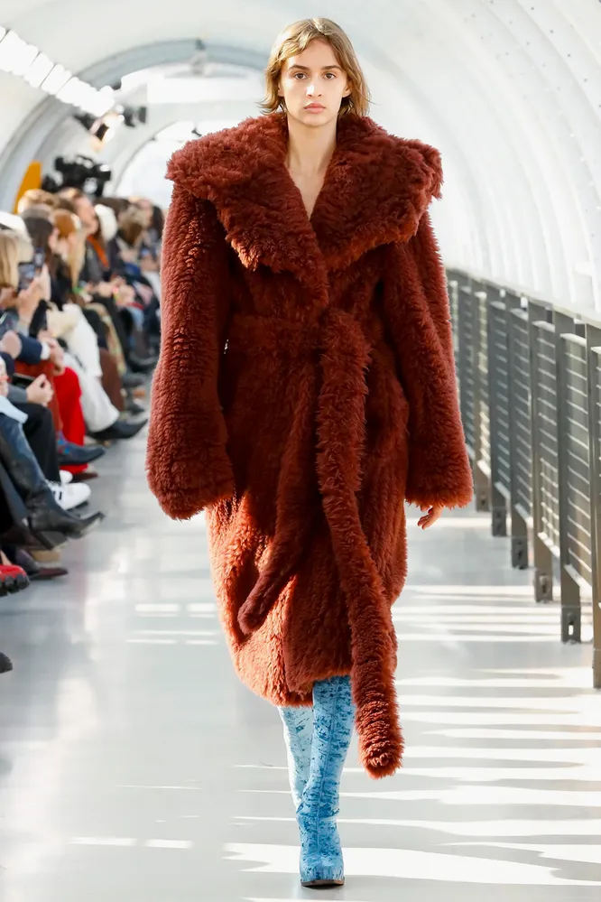 STELLA MCCARTNEY осень-зима 2022/23