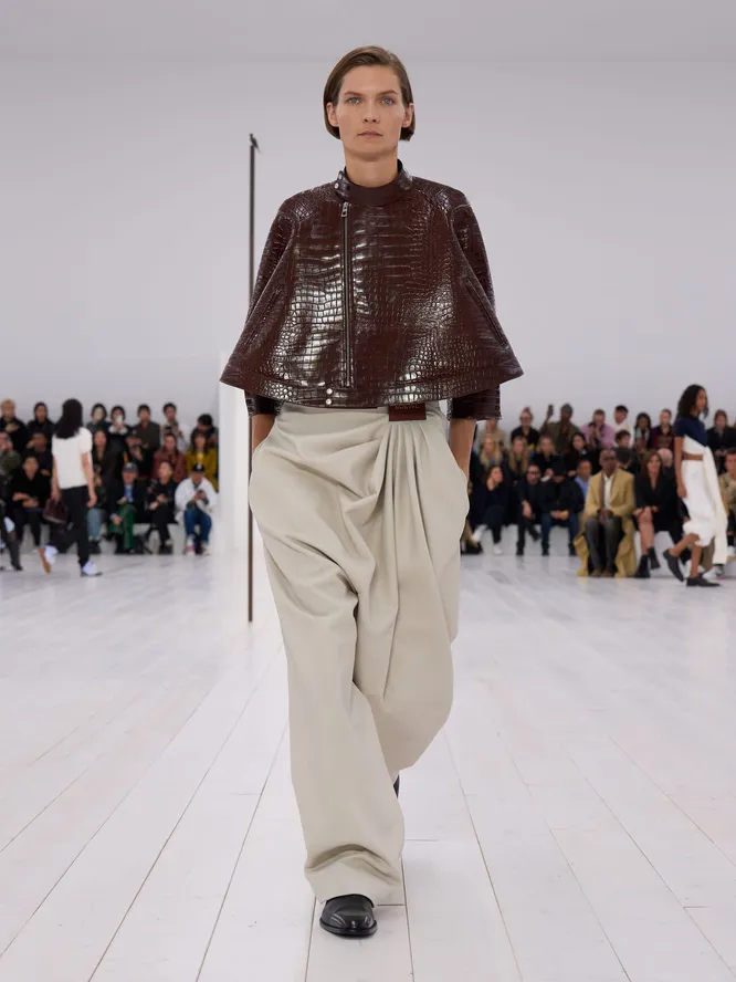 Loewe весна-лето 2025
