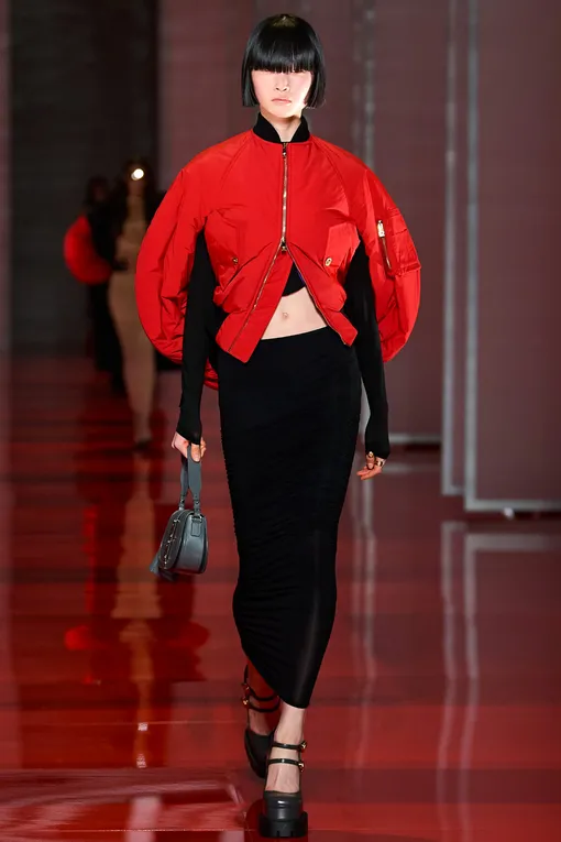 VERSACE осень-зима 2022/23 VERSACE осень-зима 2022/23