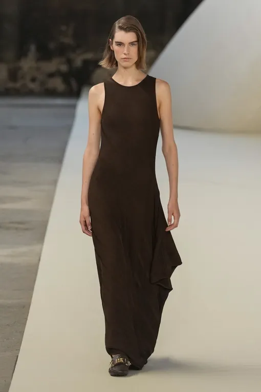 Tod's весна-лето 2025 Tod's весна-лето 2025