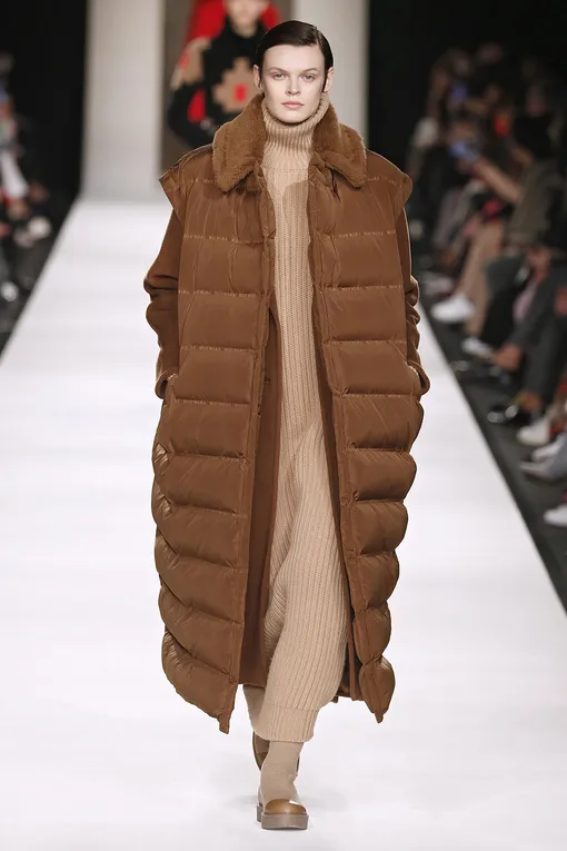 Max Mara осень-зима 22/23 Max Mara осень-зима 22/23