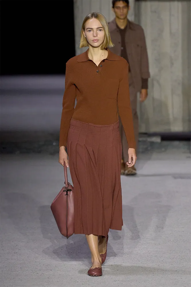 TOD'S весна-лето 2023