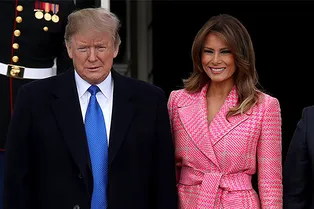 День святого Валентина в Белом доме: Мелания Трамп в конфетно-розовом пальто Fendi