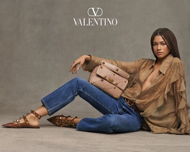 Зендая в рекламной кампании Valentino весна-лето 2021 Зендая в рекламной кампании Valentino весна-лето 2021