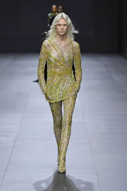 Valentino весна-лето 2023 Valentino весна-лето 2023