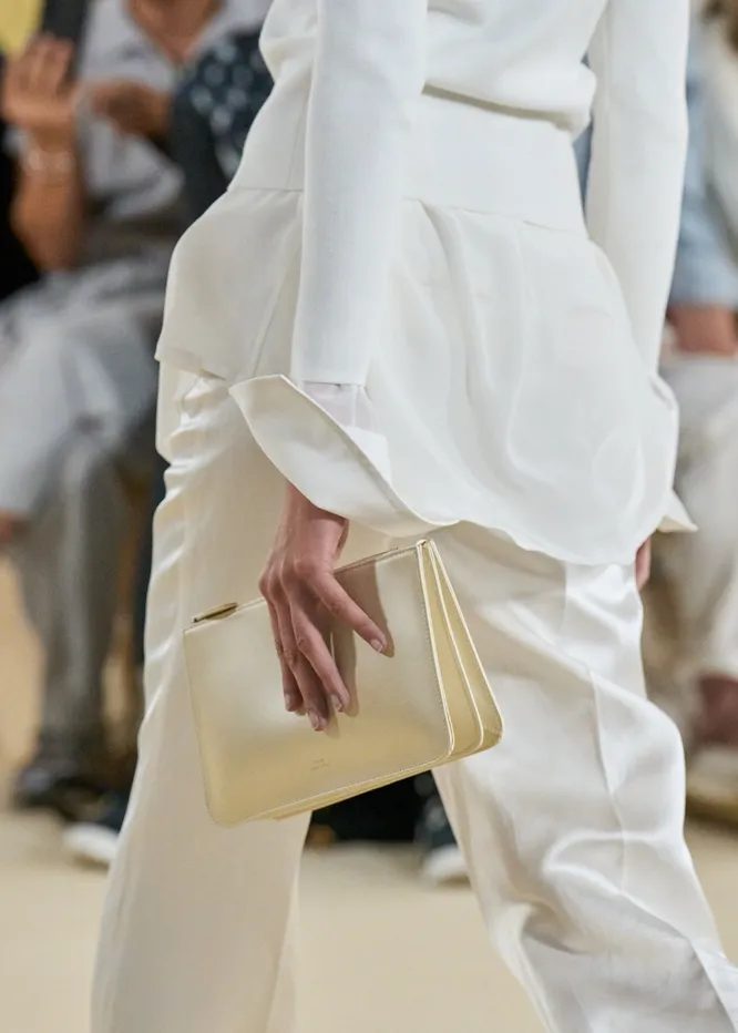 Toteme весна-лето 2026 Toteme весна-лето 2026