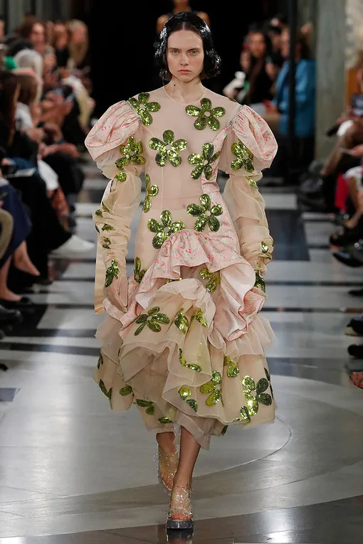 Simone Rocha весна-лето 2023 Simone Rocha весна-лето 2023