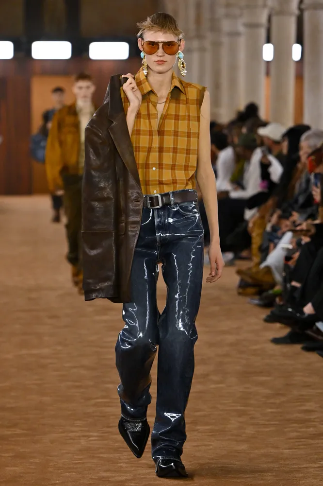 Acne Studios весна-лето 2026 Acne Studios весна-лето 2026