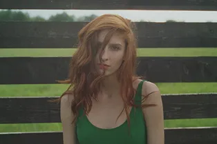 Хит этого лета: Муся Тотибадзе в клипе на песню «Останусь с тобой»