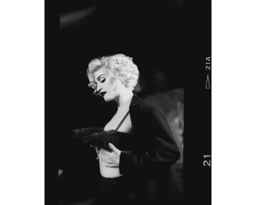 Мадонна на съемках клипа Vogue, 1990 год