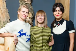 Вика Газинская и Полина Киценко собрали друзей на «эволюционный» ужин