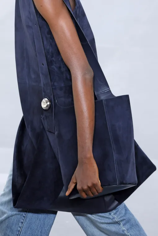 Loewe весна-лето 2025 Loewe весна-лето 2025