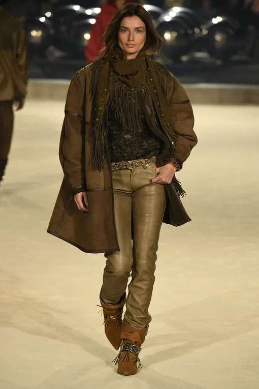 Isabel Marant осень-зима 2024/25 Isabel Marant осень-зима 2024/25