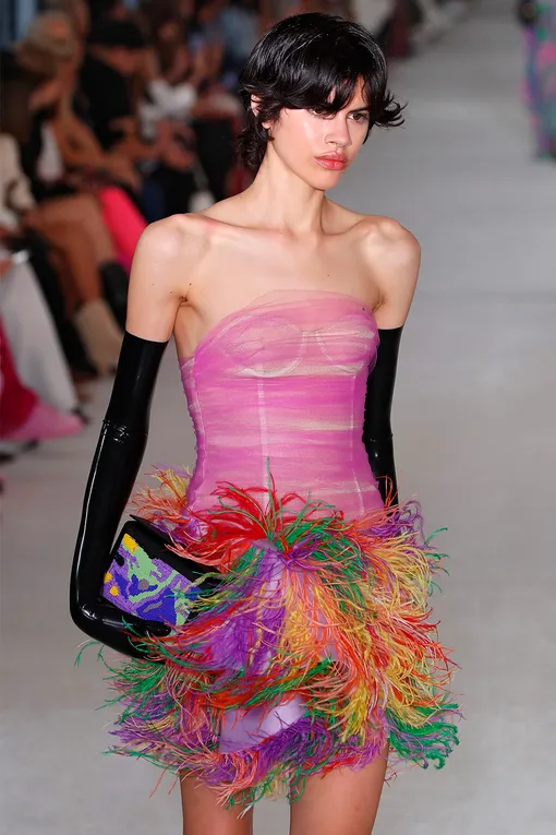 PRABAL GURUNG весна-лето 2023 PRABAL GURUNG весна-лето 2023