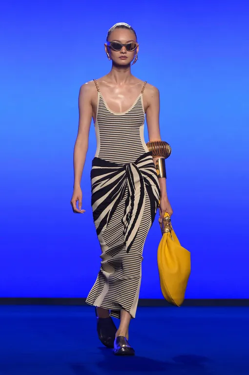 Schiaparelli весна-лето 2025