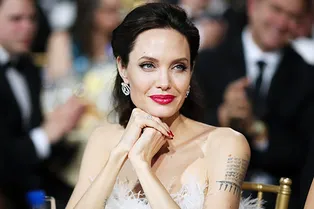 Анджелина Джоли опровергла слухи об уходе своего адвоката