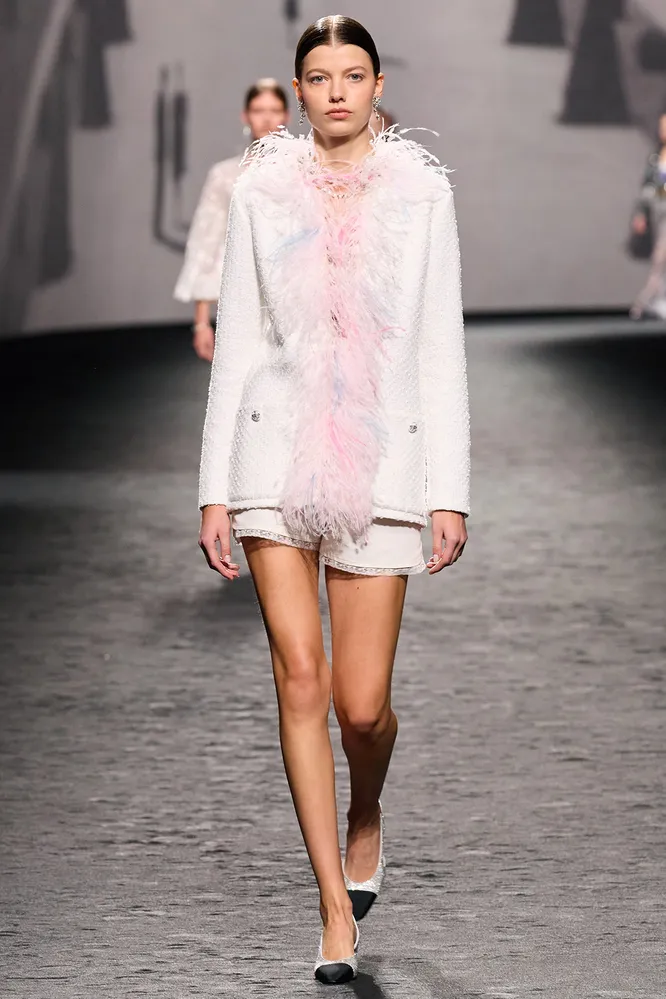 CHANEL весна-лето 2023 CHANEL весна-лето 2023