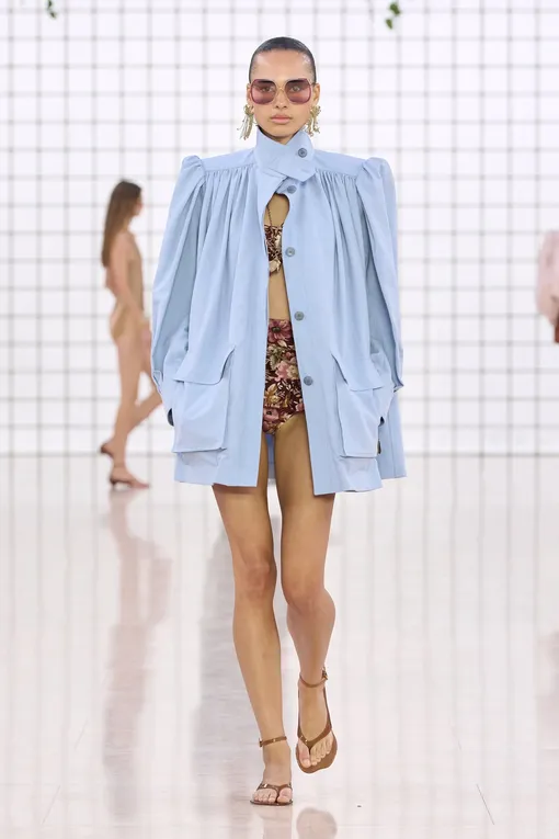 Chloé весна-лето 2025