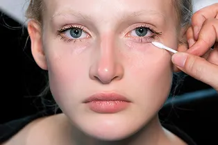 Как подготовить жирную кожу к макияжу