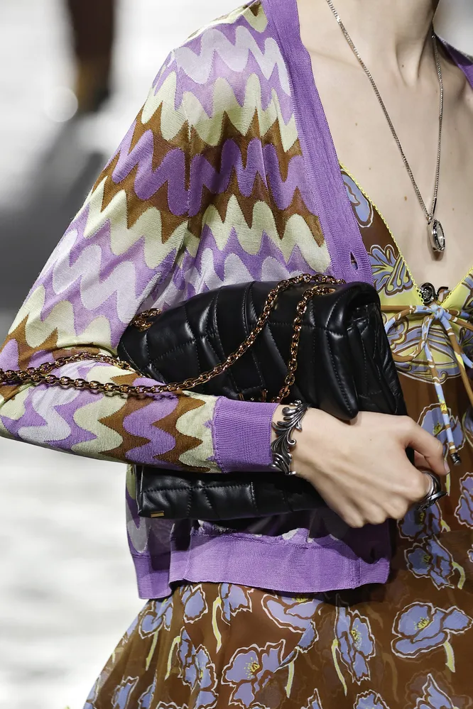 Versace весна-лето 2025 Versace весна-лето 2025