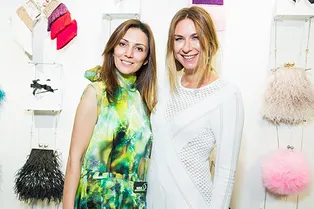 Даша Веледеева, Ясмина Муратович и Виктория Шелягова на презентации капсулы Карины Ошроевой и Maison Esve