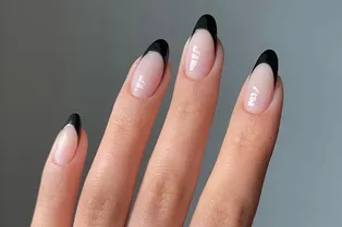 Лакричный френч — новое прочтение классического тренда