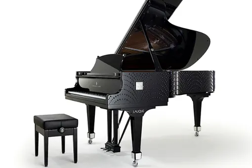 Второй рояль Steinway & Sons x Lalique Второй рояль Steinway & Sons x Lalique