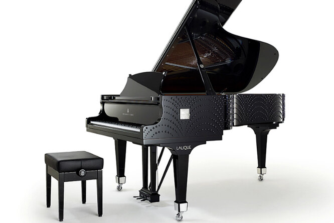 Второй рояль Steinway & Sons x Lalique