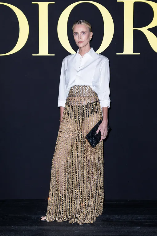 Шарлиз Терон на шоу Dior весна-лето 2024