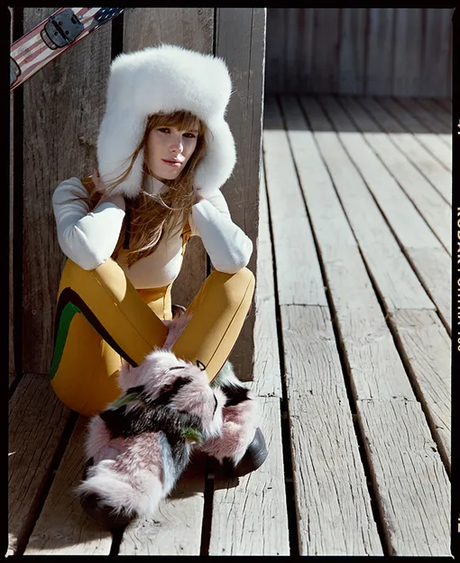 Свитер Moncler Grenoble, 45 210 руб.; комбинезон, 44 880 руб.; шапка, 160 050 руб.; ботинки, 145 200 руб.; все доступно на moncler.com Свитер Moncler Grenoble, 45 210 руб.; комбинезон, 44 880 руб.; шапка, 160 050 руб.; ботинки, 145 200 руб.; все доступно на moncler.com