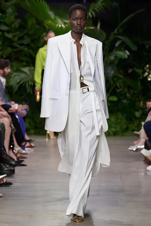 MICHAEL KORS весна-лето 2023 MICHAEL KORS весна-лето 2023