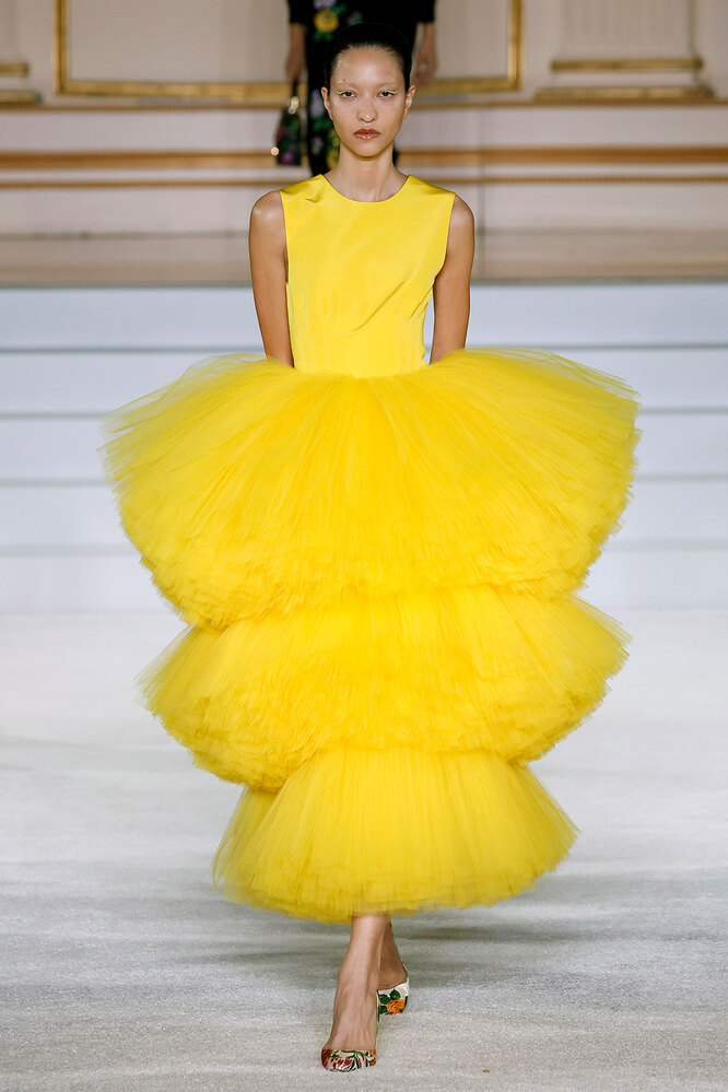 CAROLINA HERRERA осень-зима 2023/24