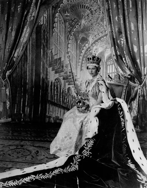 Елизавета II в день своей коронации. 2 июня 1953 Елизавета II в день своей коронации. 2 июня 1953