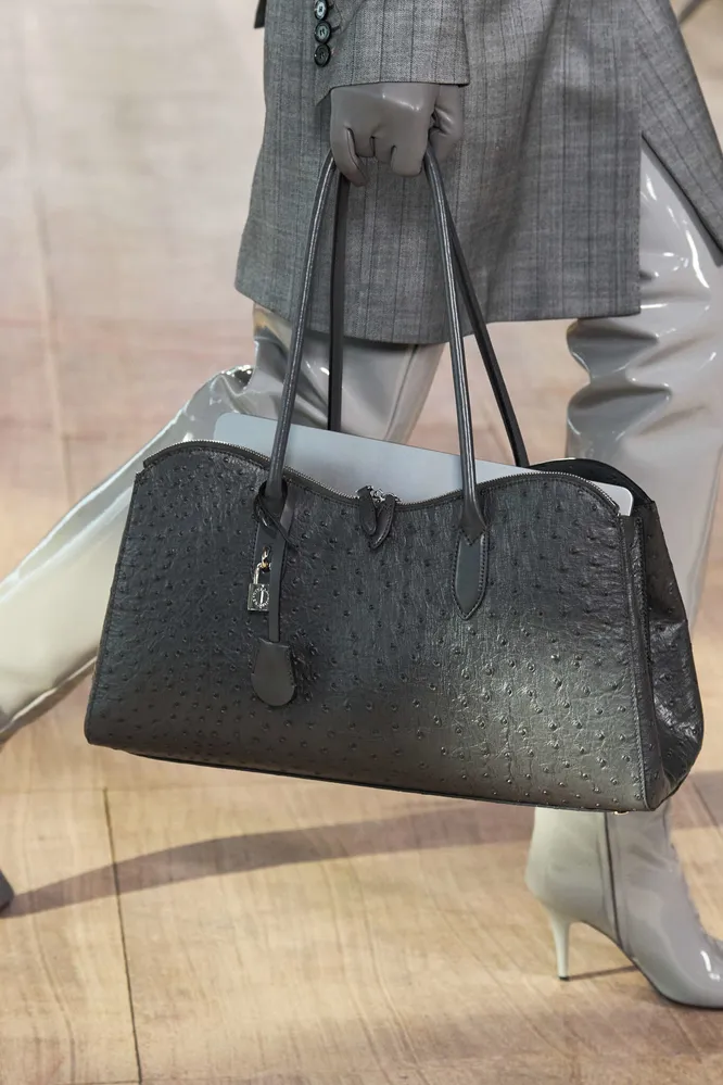 Stella McCartney осень-зима 2025/26