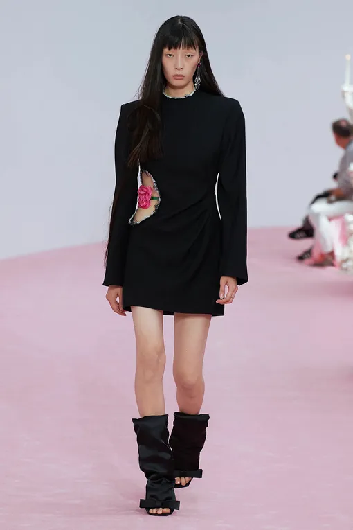Acne Studios весна-лето 2023 Acne Studios весна-лето 2023