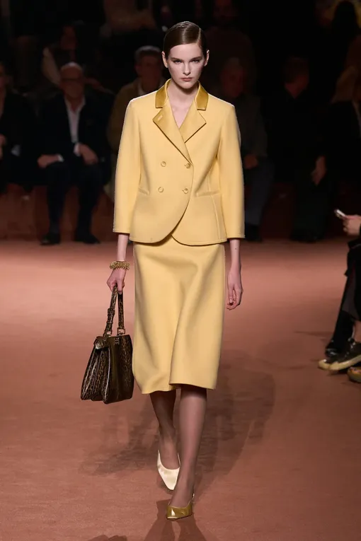 Fendi осень-зима 2025 Fendi осень-зима 2025