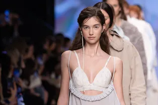 «ИИ — зеркало того, кто его использует»: дизайнеры о новых технологиях, вдохновении и роли Московской недели моды