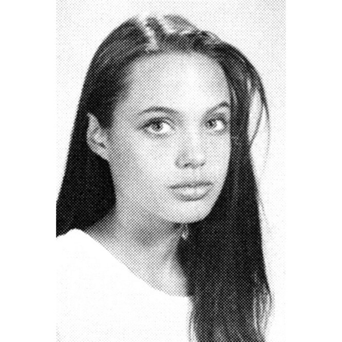 Анджелина Джоли
