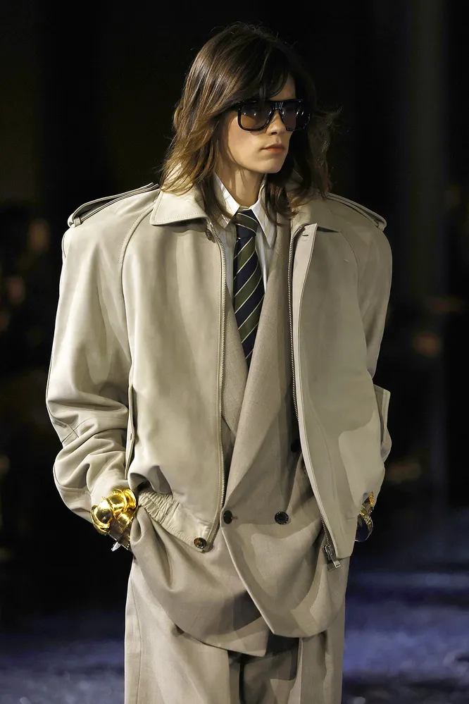 Saint Laurent весна-лето 2025 Saint Laurent весна-лето 2025