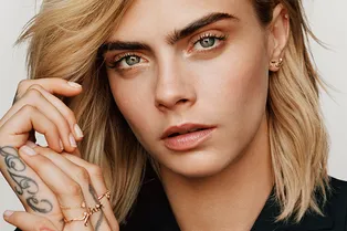 Слова любви в новой коллекции украшений Dior Oui