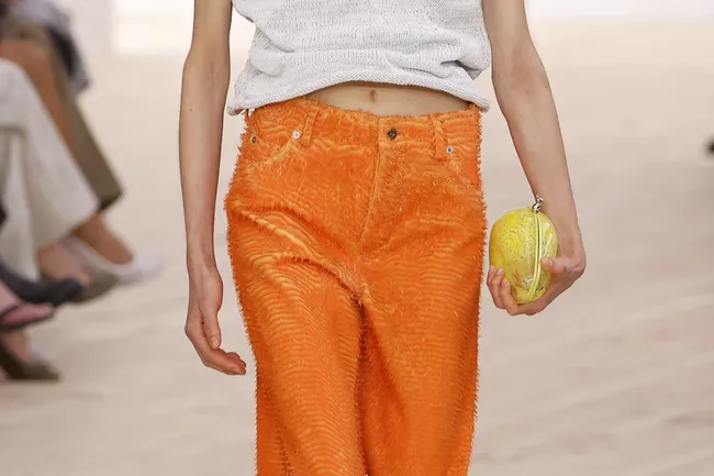 Не бойтесь ярких цветов в одежде. Сочетать их проще, чем кажется