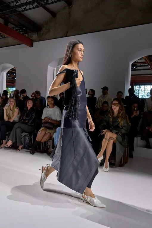 Bottega Veneta весна-лето 2026