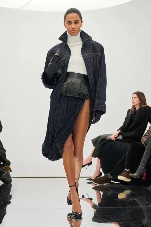 Alaïa осень-зима 2024/24 Alaïa осень-зима 2024/24