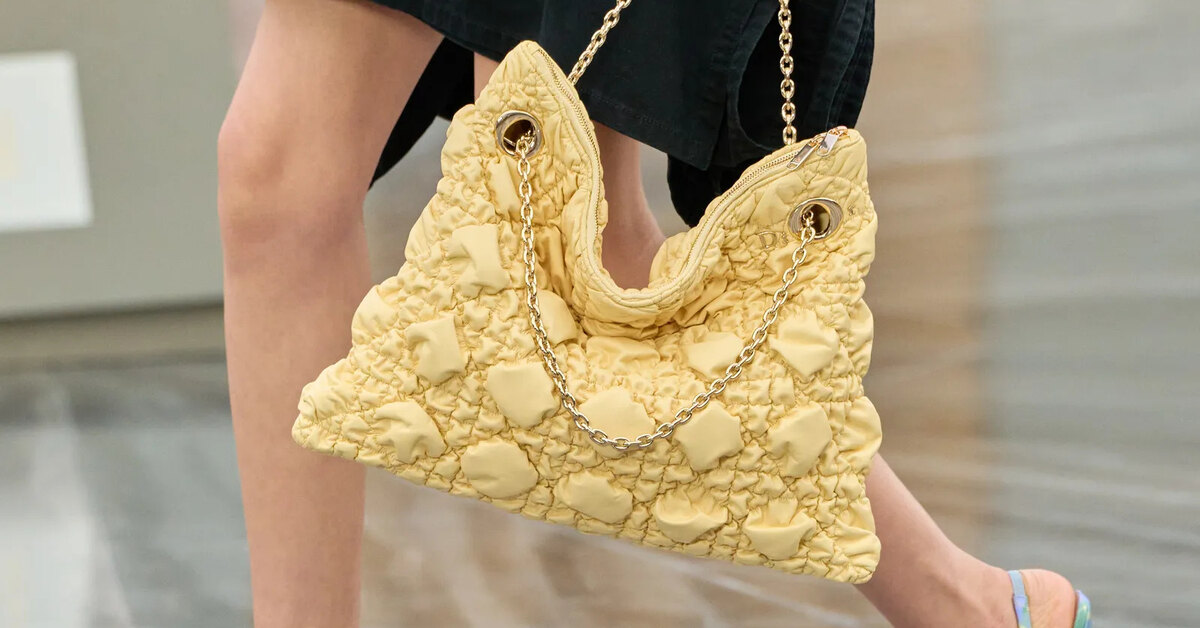 Какого цвета купить сумку в 2026 году