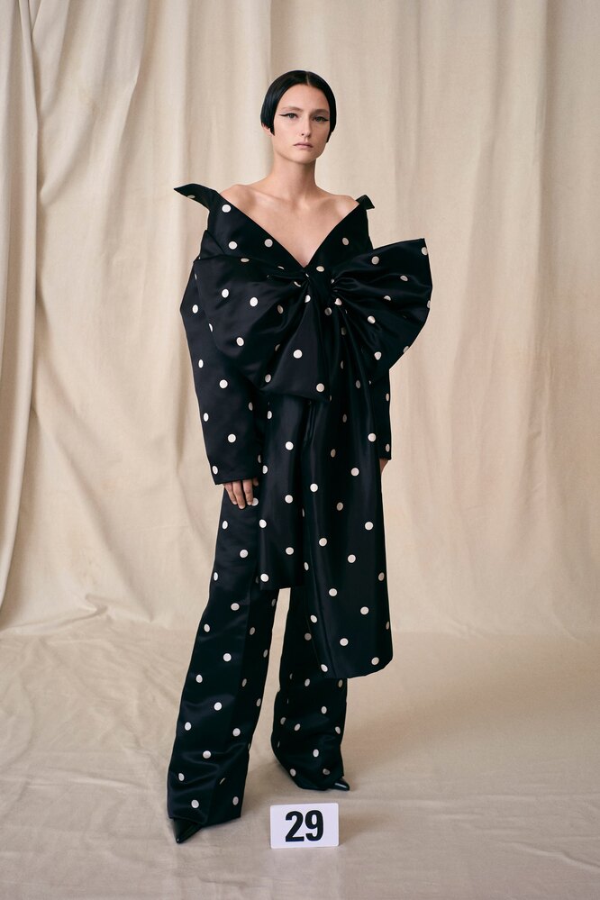 Balenciaga Haute Couture осень-зима 2021/22 Balenciaga Haute Couture осень-зима 2021/22