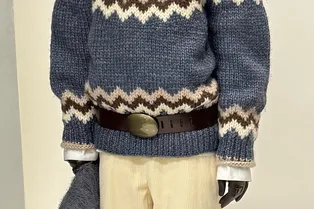 Этот простой стилистический прием преобразит любой старый свитер Этот простой стилистический прием преобразит любой старый свитер