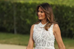 Мелания Трамп в белоснежном платье Elie Saab за 7 500 тысяч долларов