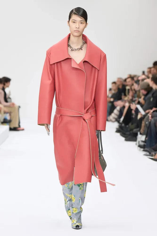 Loewe весна-лето 2025